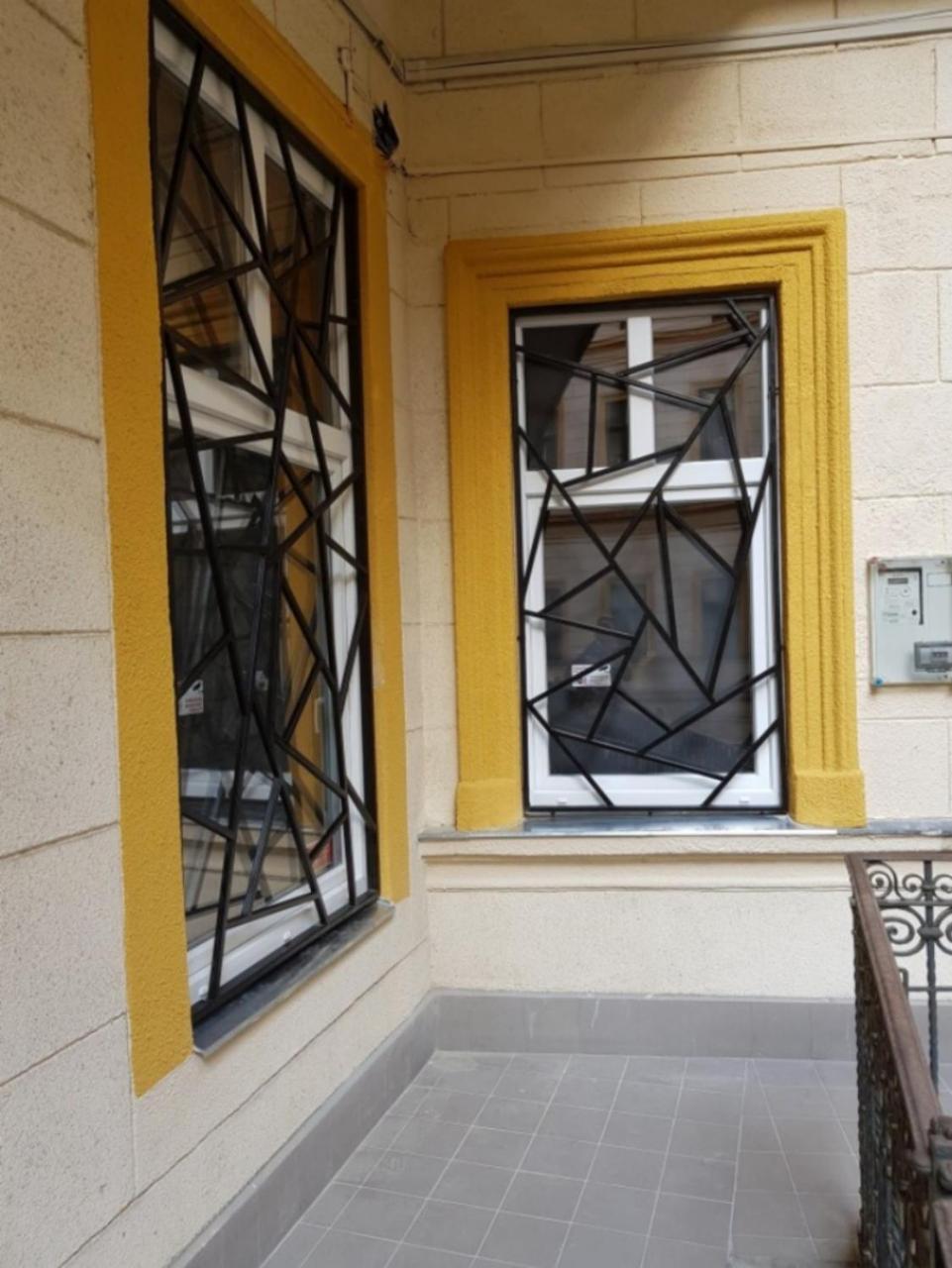 Geometric Luxury In The Center With 3br Apartment Budapest